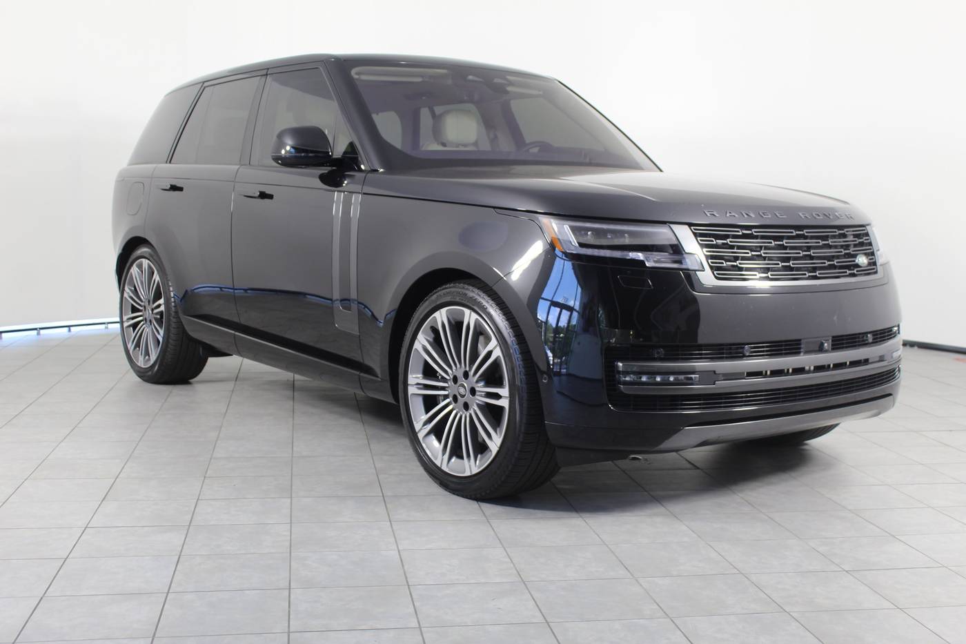 2023 Land Rover Range Rover SE — SUV — 20,231 mi — Greenville, SC