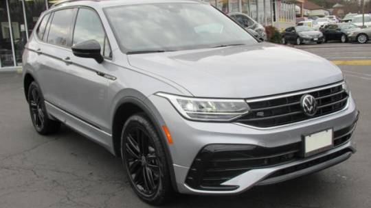 2022 Volkswagen Tiguan SE R-Line Black — SUV — 18,470 mi — Fairfax, VA