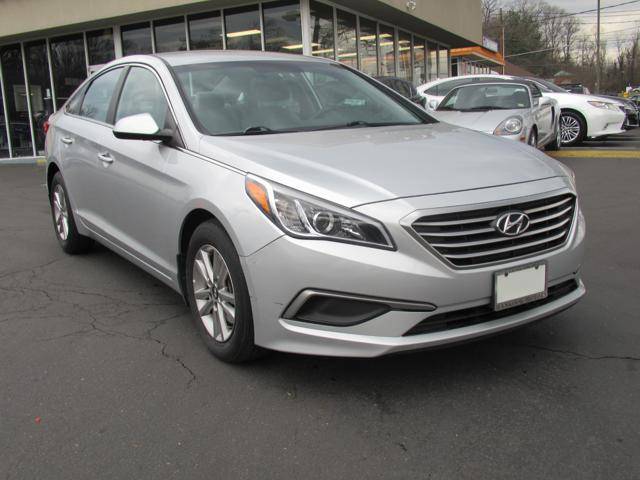 2016 Hyundai Sonata SE — Sedan — 65,601 mi — Fairfax, VA
