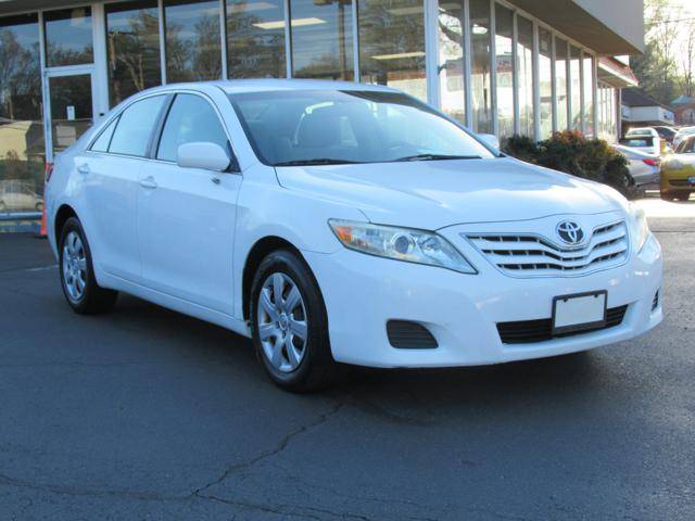 2011 Toyota Camry LE — Sedan — 186,342 mi — Fairfax, VA