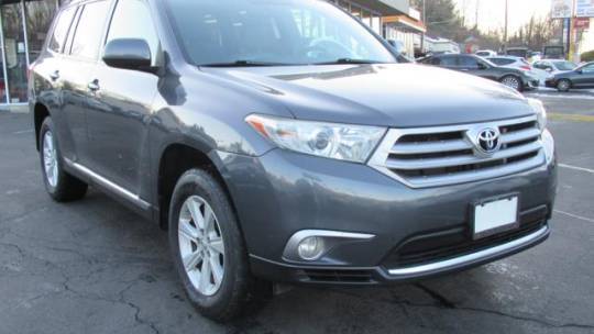 2013 Toyota Highlander Highlander V6 — SUV — 132,190 mi — Fairfax, VA