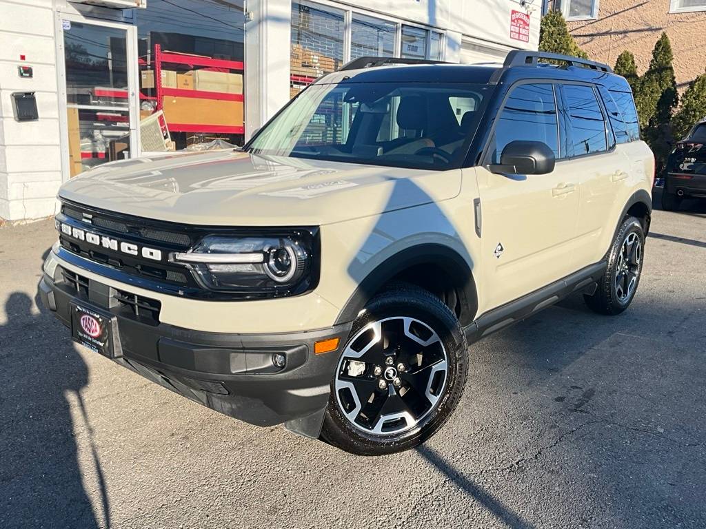 2024 Ford Bronco Sport Outer Banks — SUV — 5,070 mi — White Plains, NY