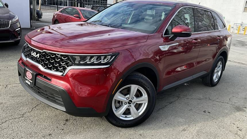 2023 Kia Sorento LX — SUV — 17,957 mi — White Plains, NY