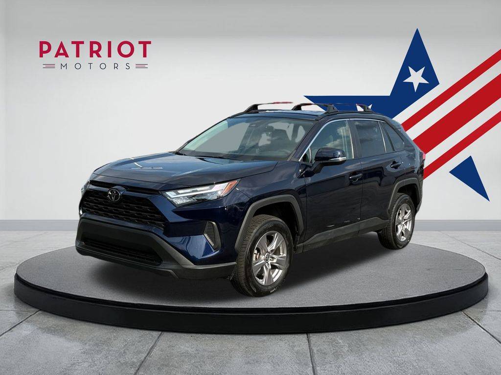 2024 Toyota RAV4 XLE — SUV — 43,271 mi — Chicago, IL