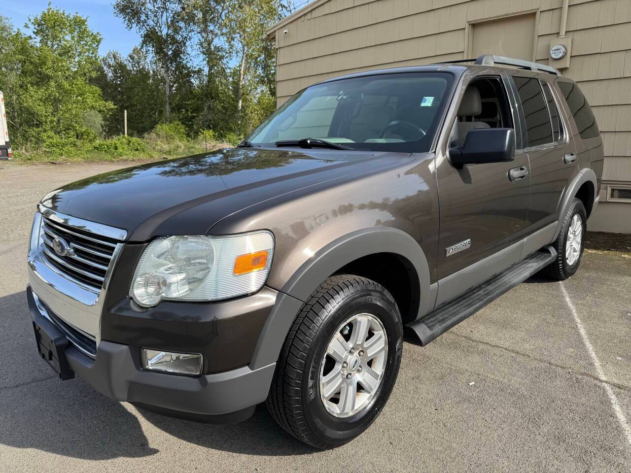 2006 Ford Explorer XLT — SUV — 130,784 mi — Seattle, WA