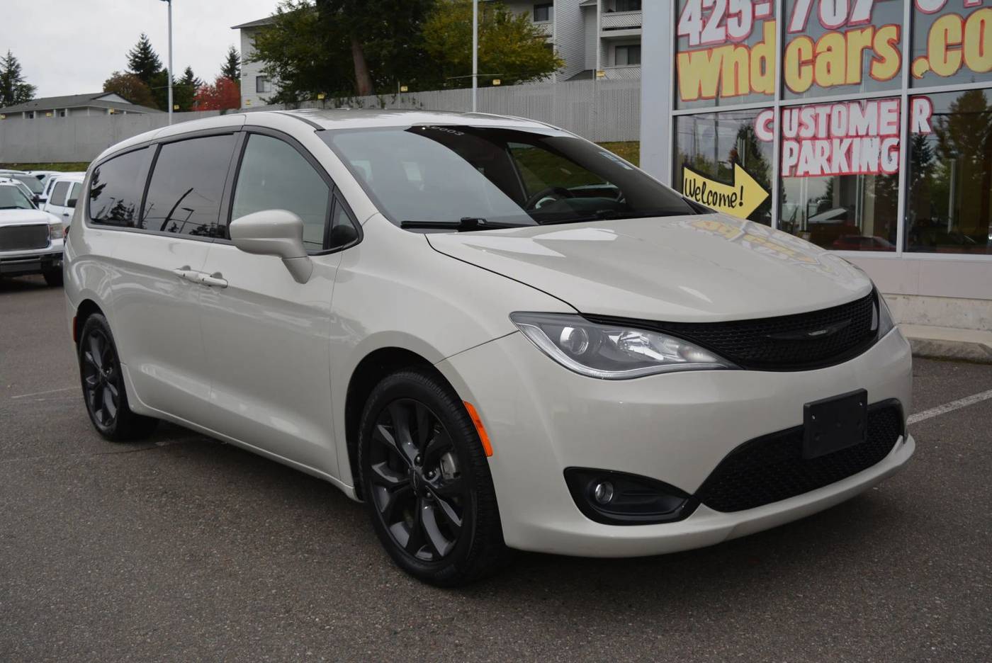 2019 Chrysler Pacifica Touring Plus — Minivan — 113,236 mi — Lynnwood, WA