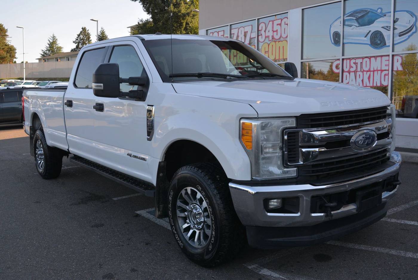 2017 Ford Super Duty F-350 XLT — Pickup Truck — 141,950 mi — Lynnwood, WA