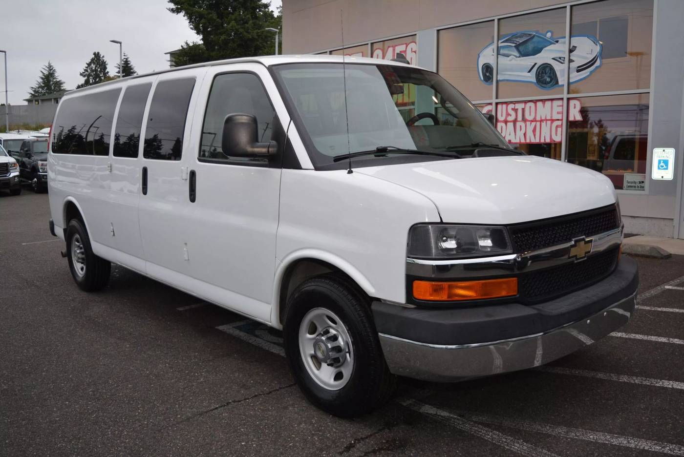 2016 Chevrolet Express Passenger LT — Passenger Van — 55,594 mi — Lynnwood, WA