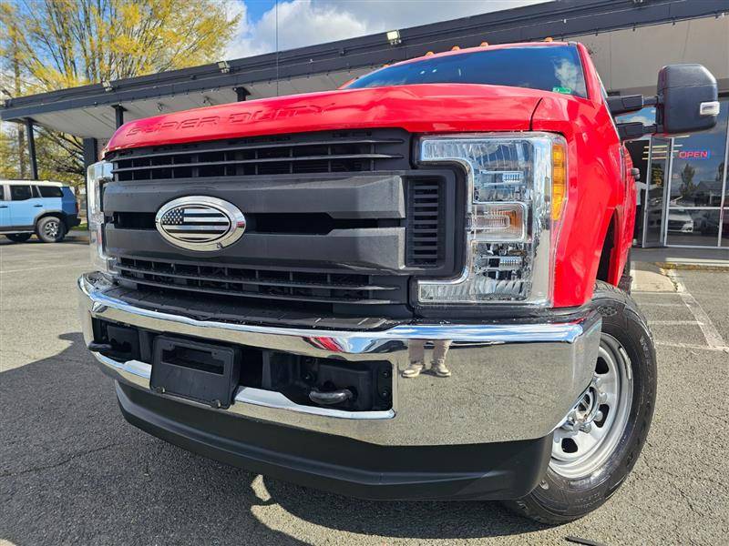 2017 Ford Super Duty F-350 XL — Pickup Truck — 49,835 mi — Manassas, VA