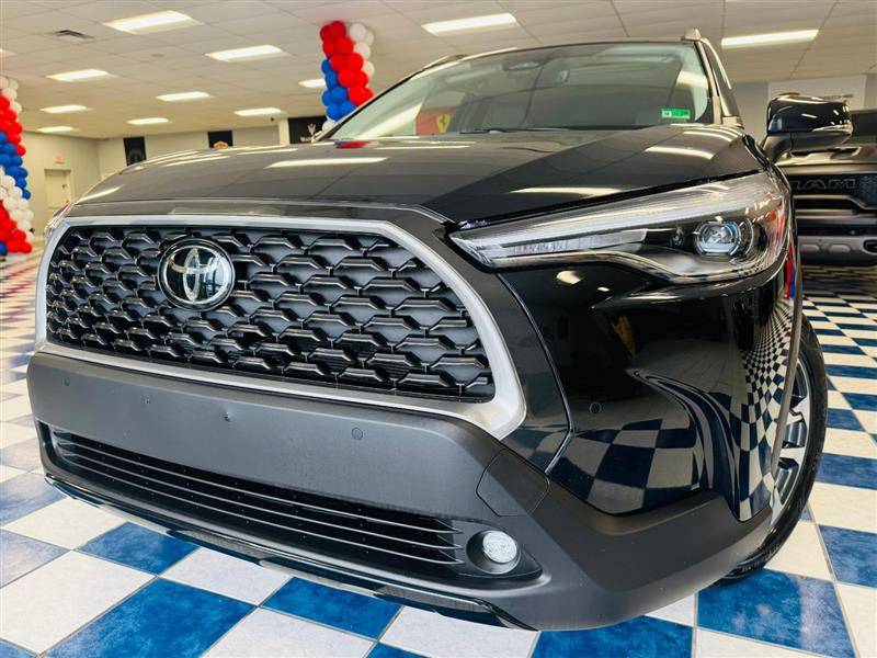 2023 Toyota Corolla Cross XLE — SUV — 21,454 mi — Manassas, VA