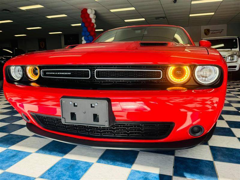 2021 Dodge Challenger SXT — Coupe — 92,304 mi — Manassas, VA