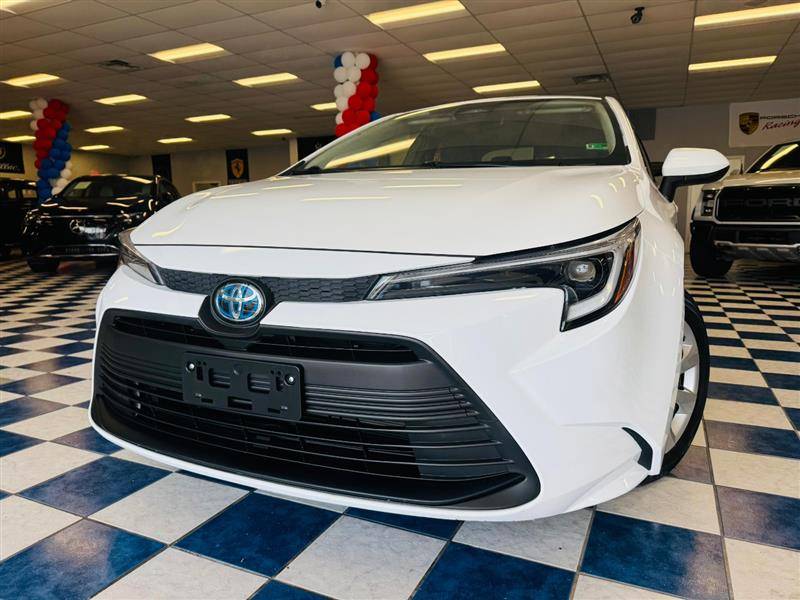 2025 Toyota Corolla Hybrid LE — Sedan — 14,545 mi — Manassas, VA