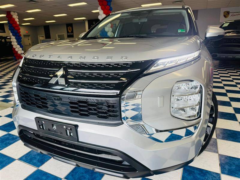 2022 Mitsubishi Outlander ES — SUV — 24,566 mi — Manassas, VA