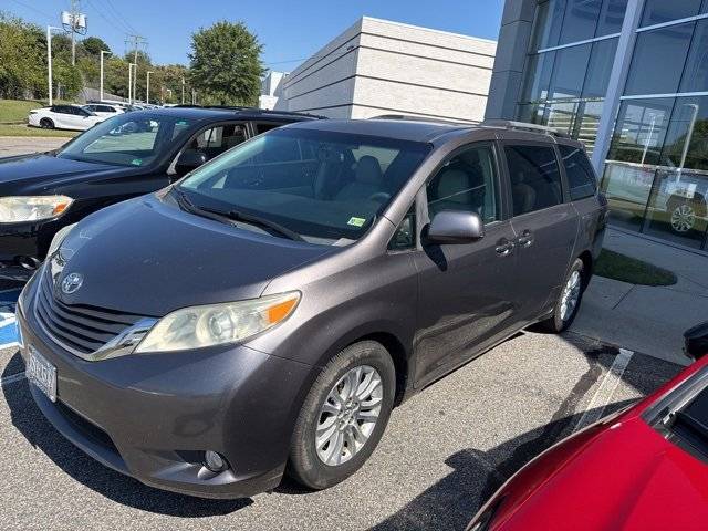 2011 Toyota Sienna Base — Minivan — 135,080 mi — Mechanicsville, VA