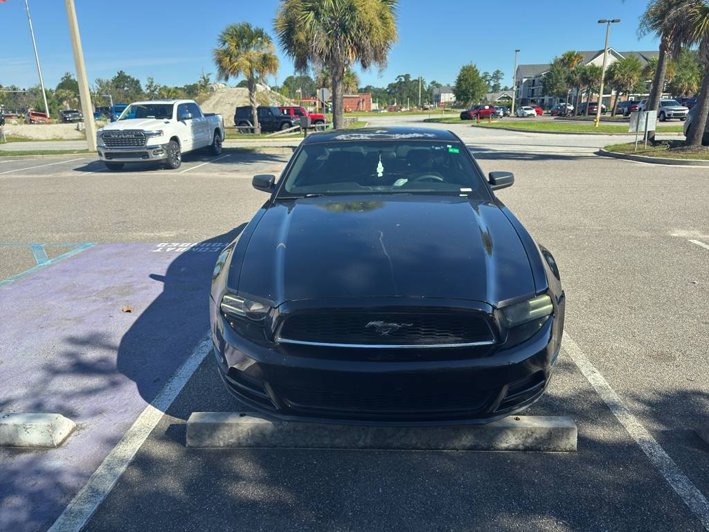 2014 Ford Mustang V6 — Coupe — 118,549 mi — Savannah, GA
