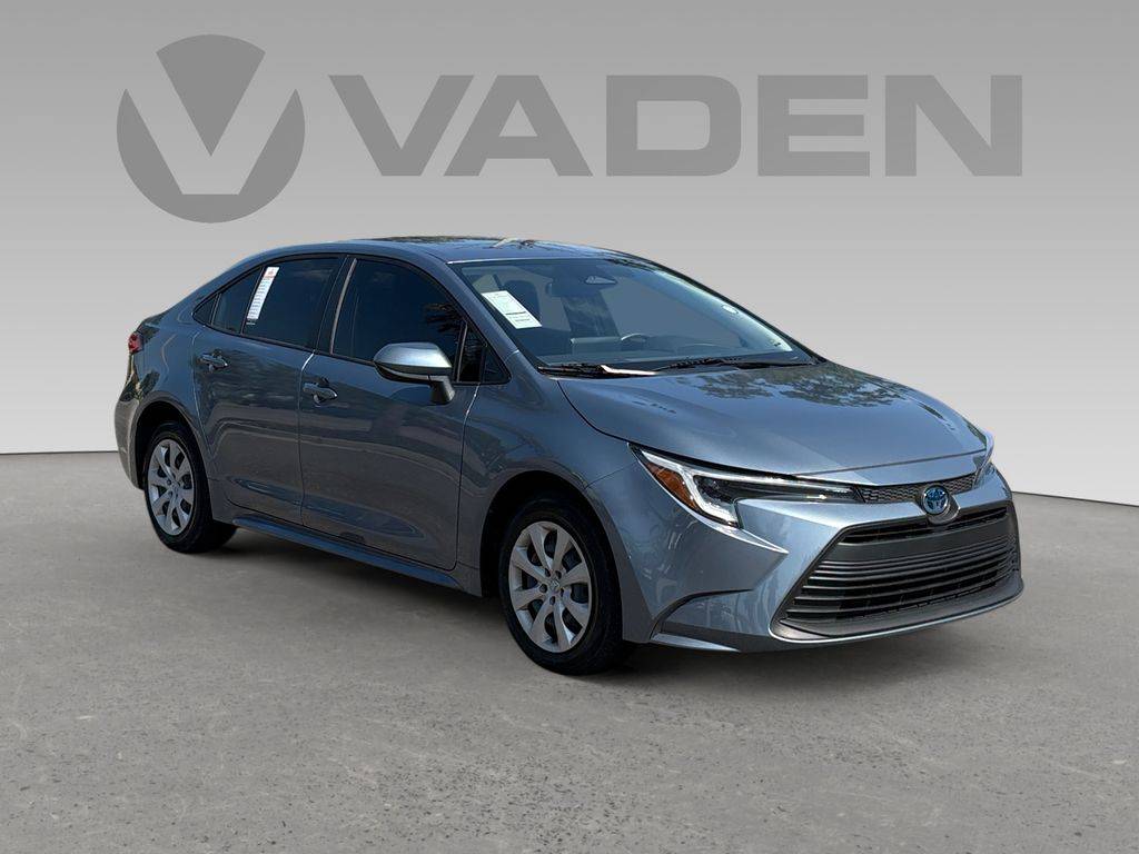 2025 Toyota Corolla Hybrid LE — Sedan — 19,020 mi — Savannah, GA