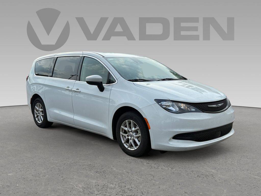 2023 Chrysler Voyager LX — Minivan — 73,987 mi — Savannah, GA