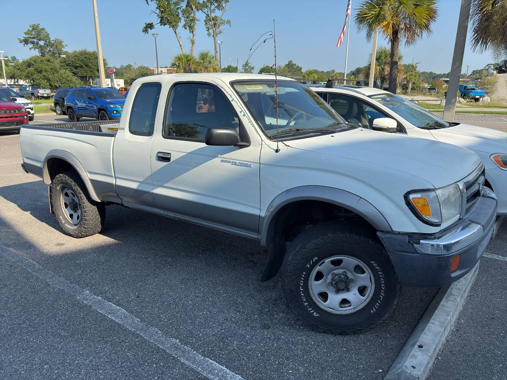 1998 Toyota Tacoma Base — Pickup Truck — 257,278 mi — Savannah, GA
