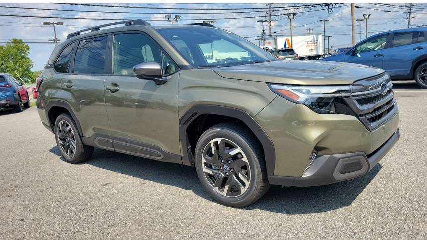 2025 Subaru Forester Limited — SUV — 3,902 mi — Newark, DE