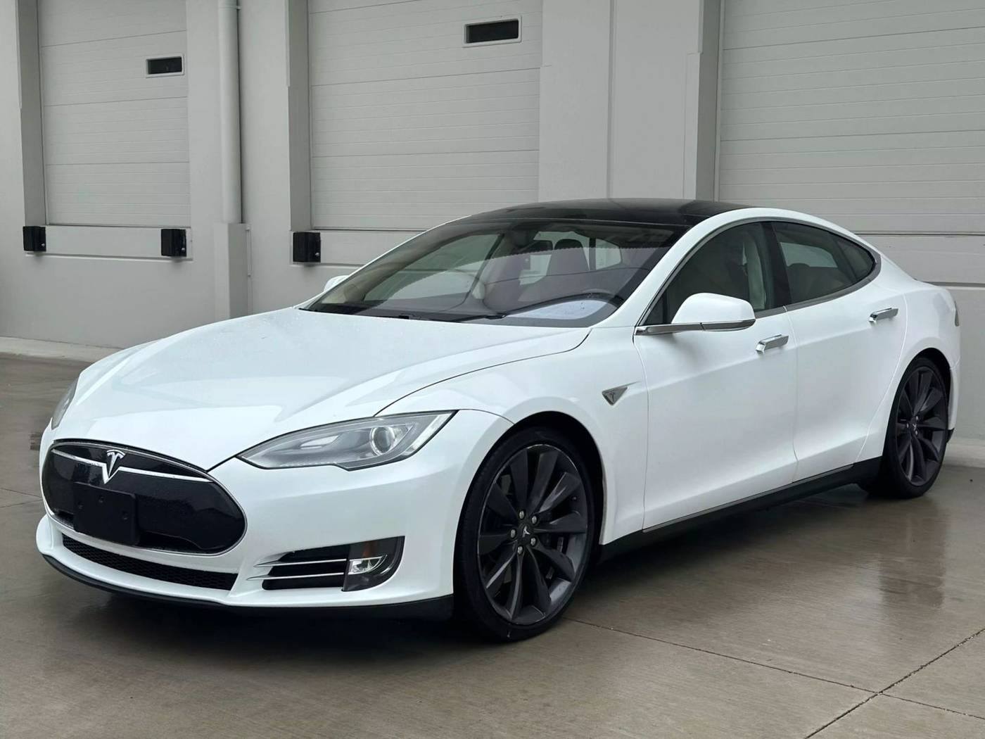 2013 Tesla Model S P85 — Hatchback — 101,535 mi — Portland, OR