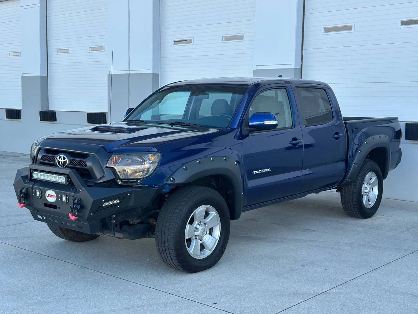 2015 Toyota Tacoma Base — Pickup Truck — 93,647 mi — Portland, OR