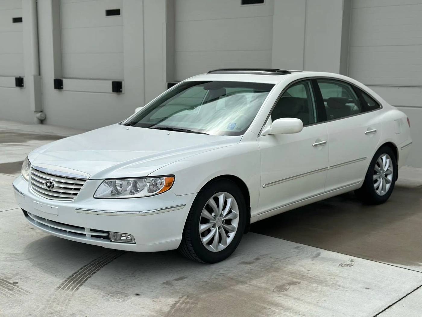 2006 Hyundai Azera SE — Sedan — 44,106 mi — Portland, OR