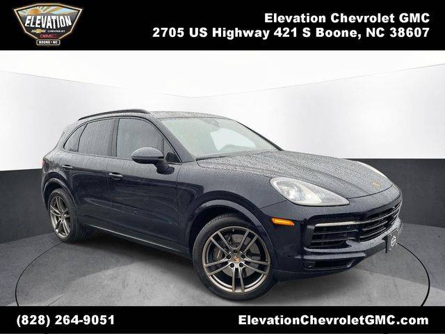 2023 Porsche Cayenne Platinum Edition