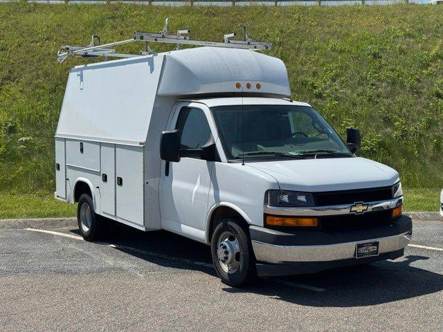 2017 Chevrolet Express Commercial Cutaway 3500 — Chassis Cab Truck — 104,619 mi — Boone, NC
