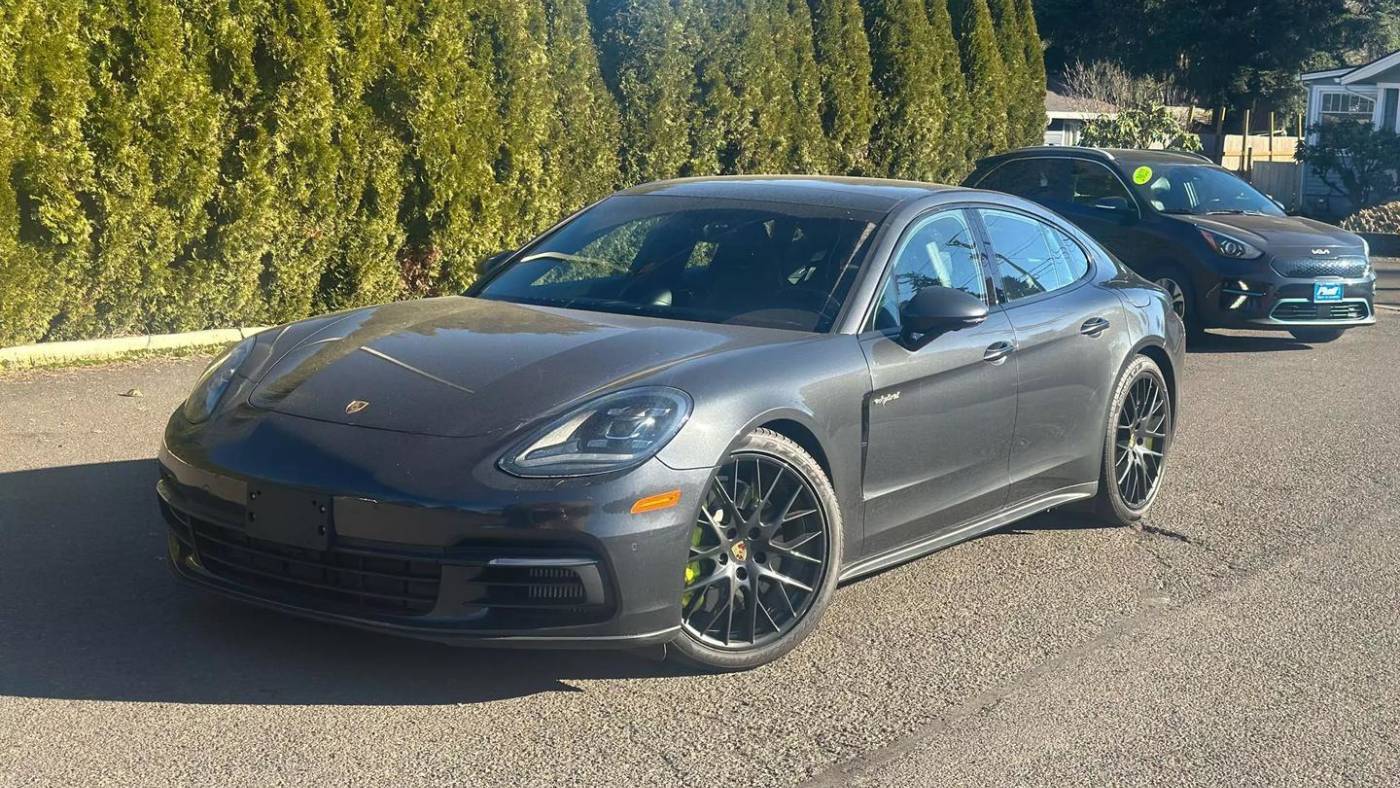 2019 Porsche Panamera 4 E-Hybrid — Hatchback — 69,770 mi — Milwaukie, OR