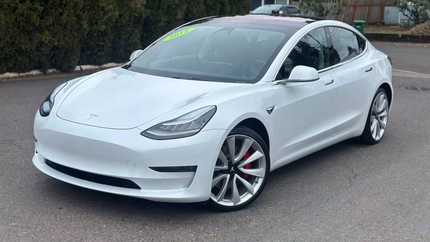 2018 Tesla Model 3 Long Range — Sedan — 71,489 mi — Milwaukie, OR