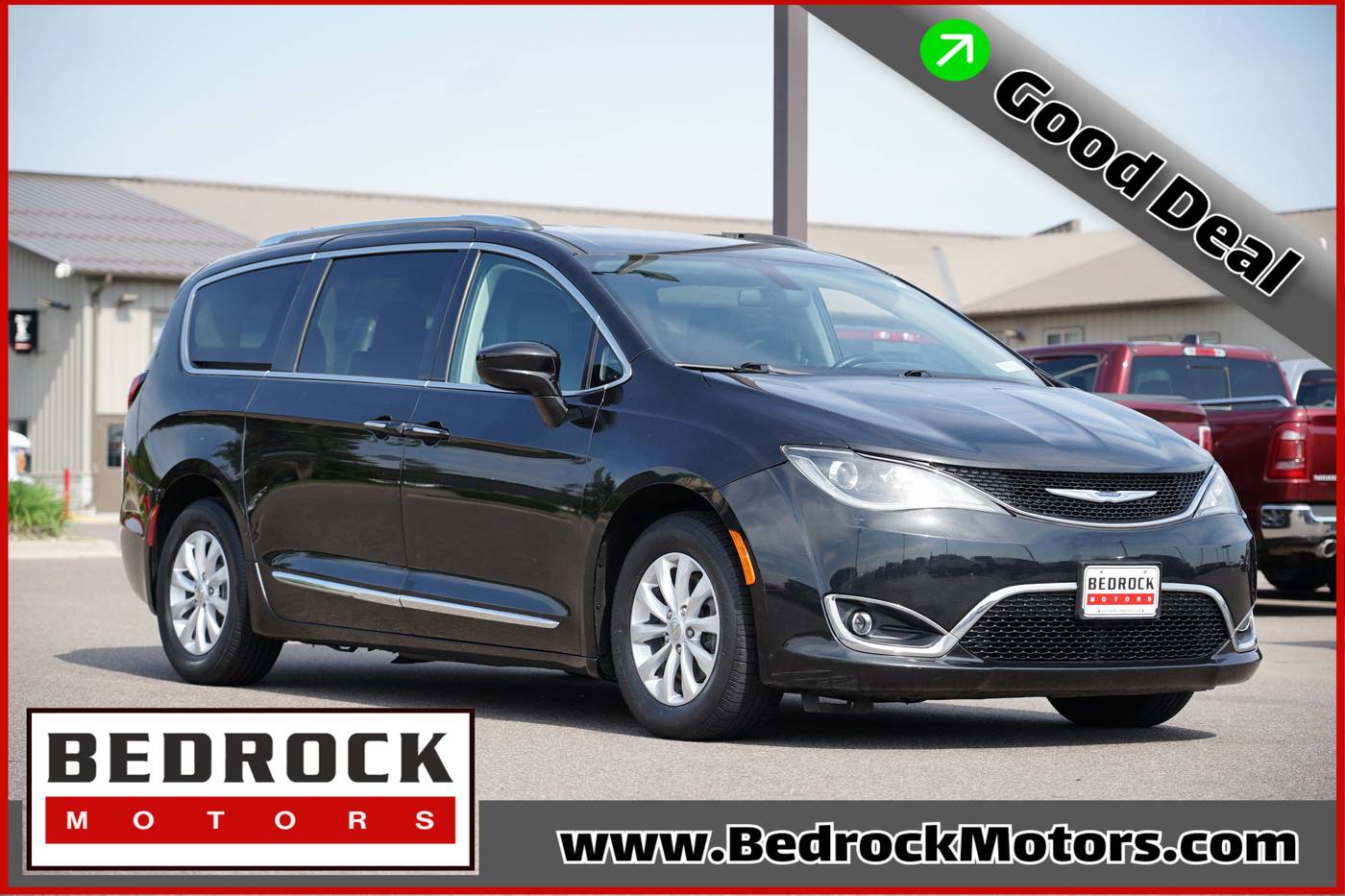 2018 Chrysler Pacifica Touring L — Minivan — 66,911 mi — Rogers, MN
