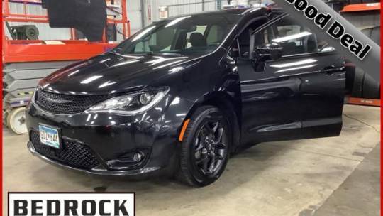 2019 Chrysler Pacifica Touring Plus — Minivan — 117,760 mi — Rogers, MN