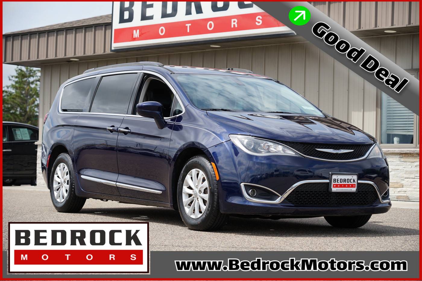 2017 Chrysler Pacifica Touring L — Minivan — 66,138 mi — Rogers, MN