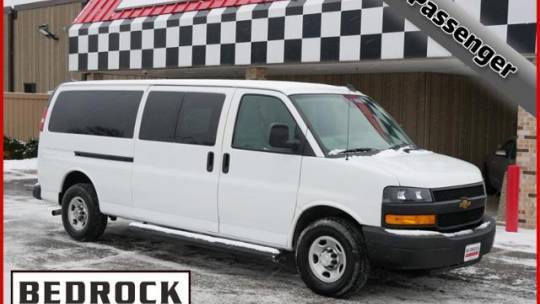 2019 Chevrolet Express Passenger LS — Passenger Van — 135,888 mi — Blaine, MN