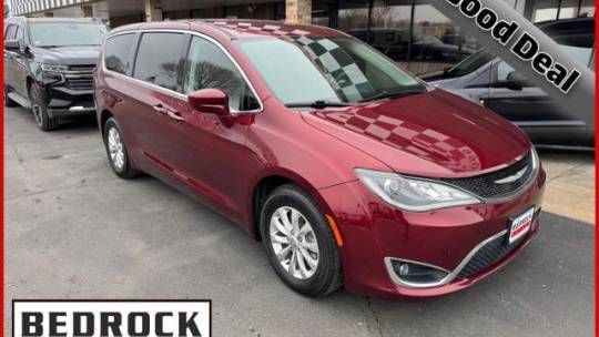 2018 Chrysler Pacifica Touring Plus — Minivan — 87,967 mi — Blaine, MN