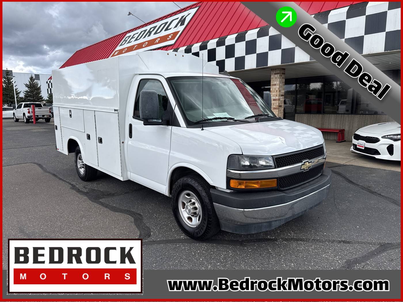 2022 Chevrolet Express Commercial Cutaway 3500 — Chassis Cab Truck — 89,122 mi — Blaine, MN