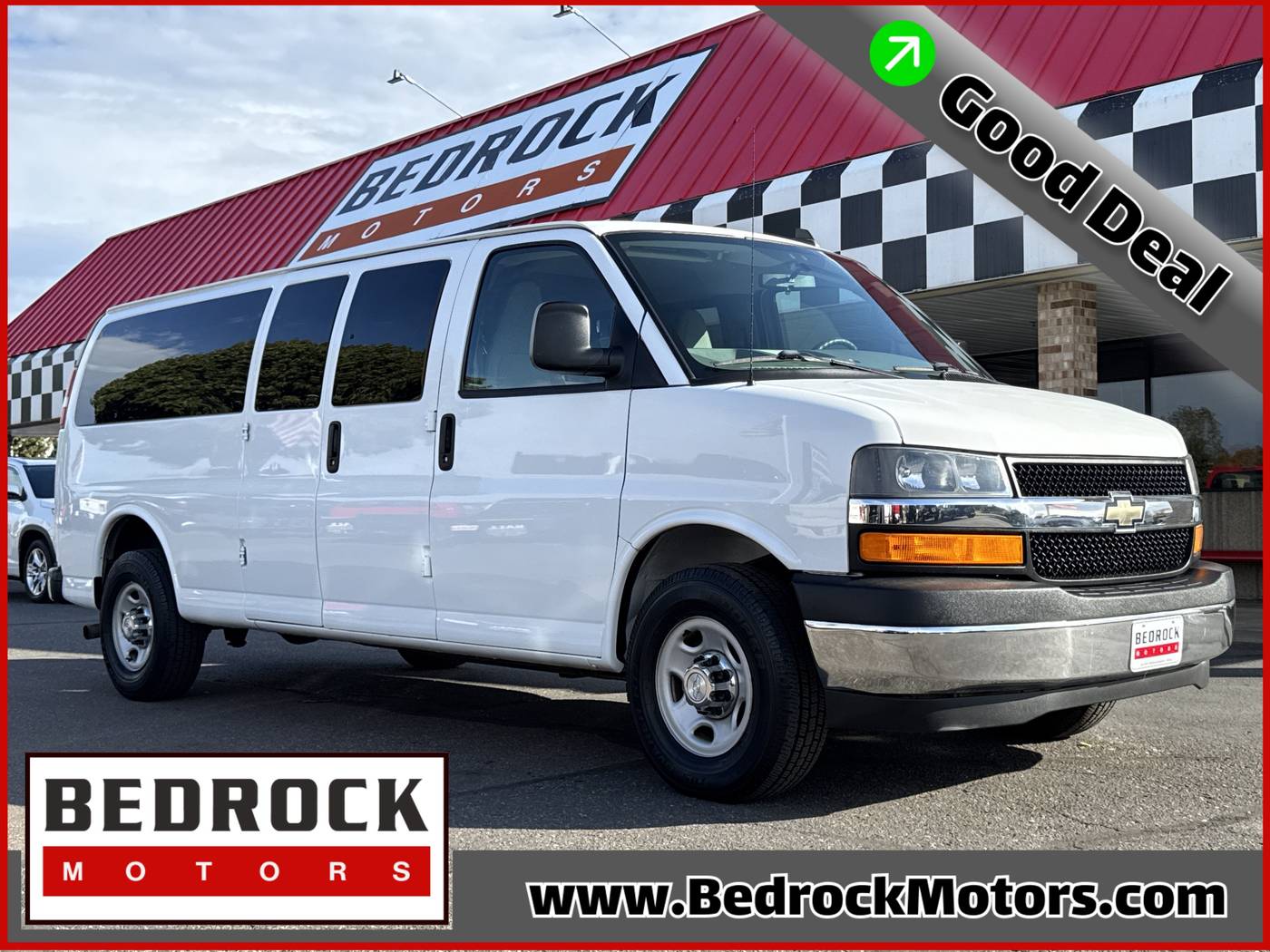 2017 Chevrolet Express Passenger LT — Passenger Van — 53,685 mi — Blaine, MN