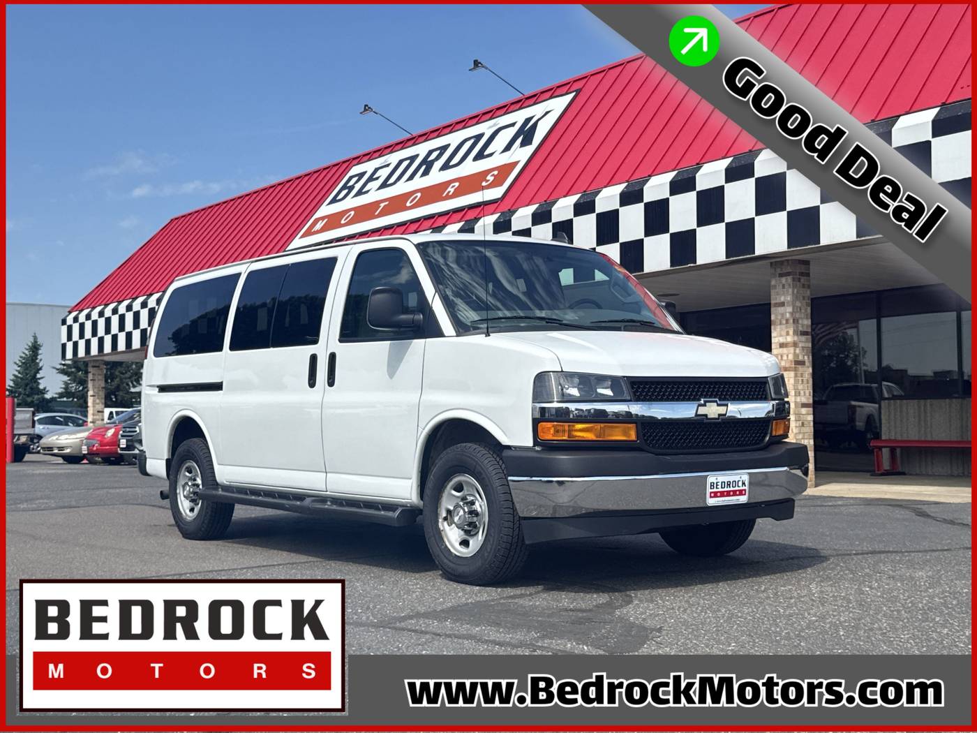 2017 Chevrolet Express Passenger LT — Passenger Van — 89,921 mi — Blaine, MN