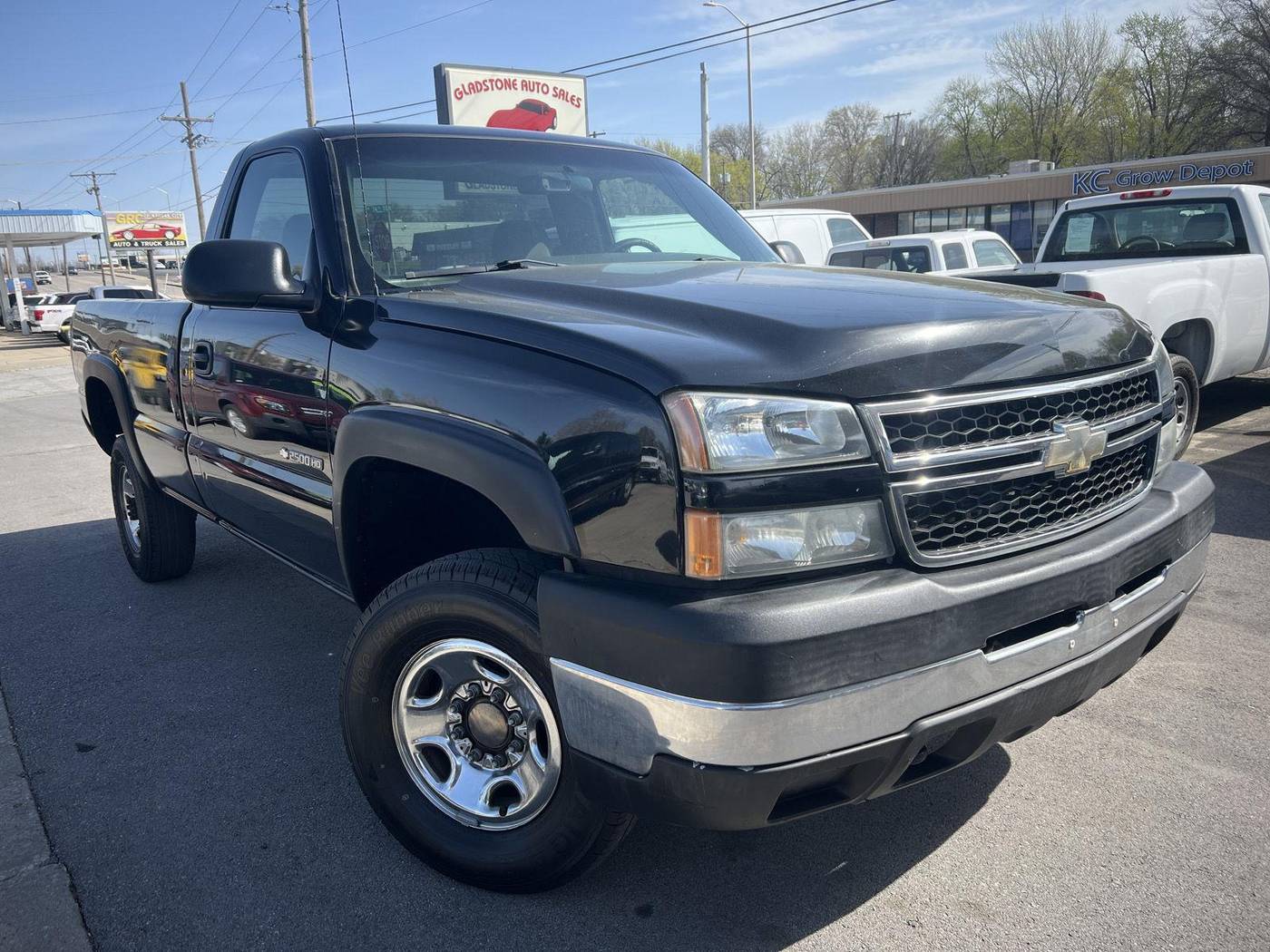 2006 Chevrolet Silverado 2500HD LS — Pickup Truck — 131,883 mi — Gladstone, MO