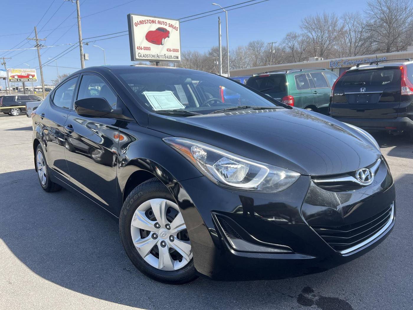 2016 Hyundai Elantra SE — Sedan — 24,846 mi — Gladstone, MO