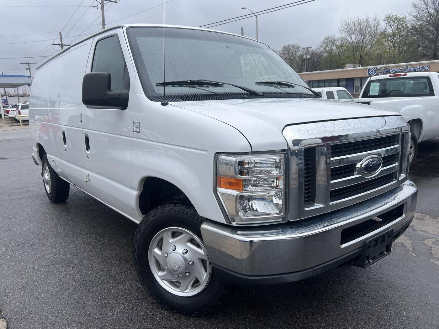 2011 Ford Econoline Cargo Van E-150 — Cargo Van — 56,896 mi — Gladstone, MO