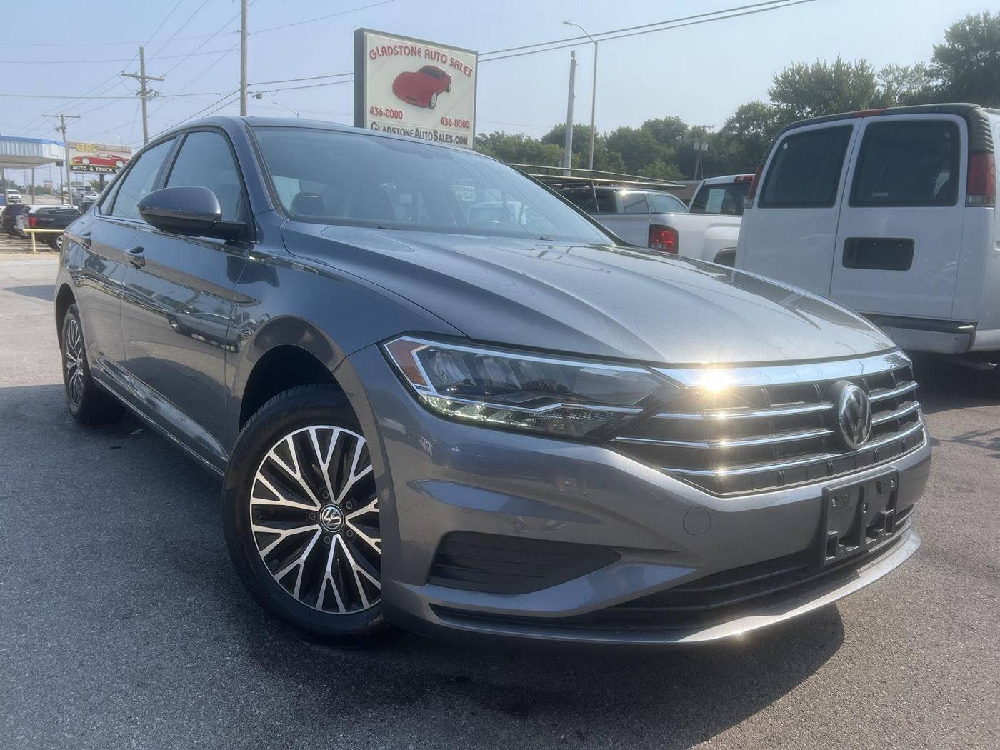2019 Volkswagen Jetta SE — Sedan — 51,398 mi — Gladstone, MO