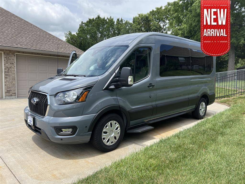 2024 Ford Transit Passenger Wagon T-350 XLT — Passenger Van — 4,412 mi — Gladstone, MO