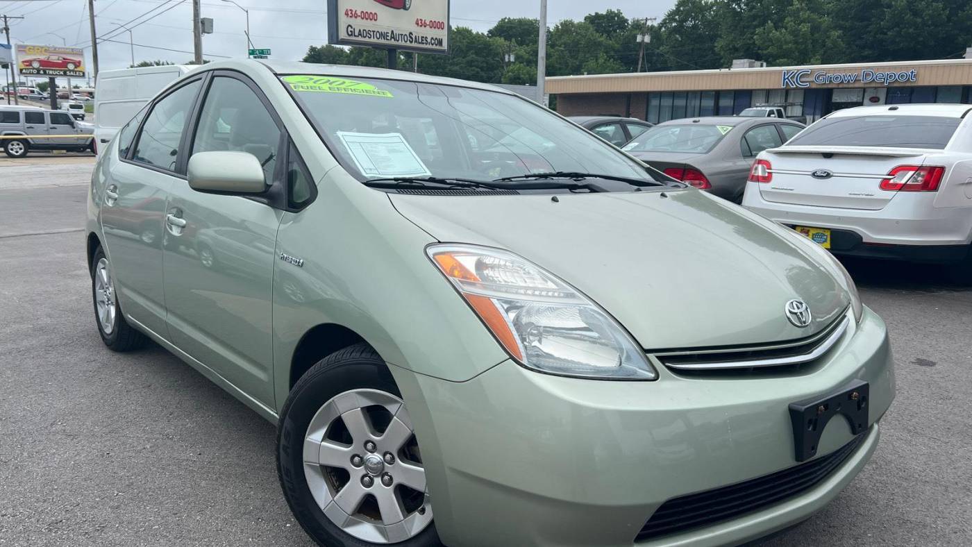 2007 Toyota Prius Base — Sedan — 64,079 mi — Gladstone, MO