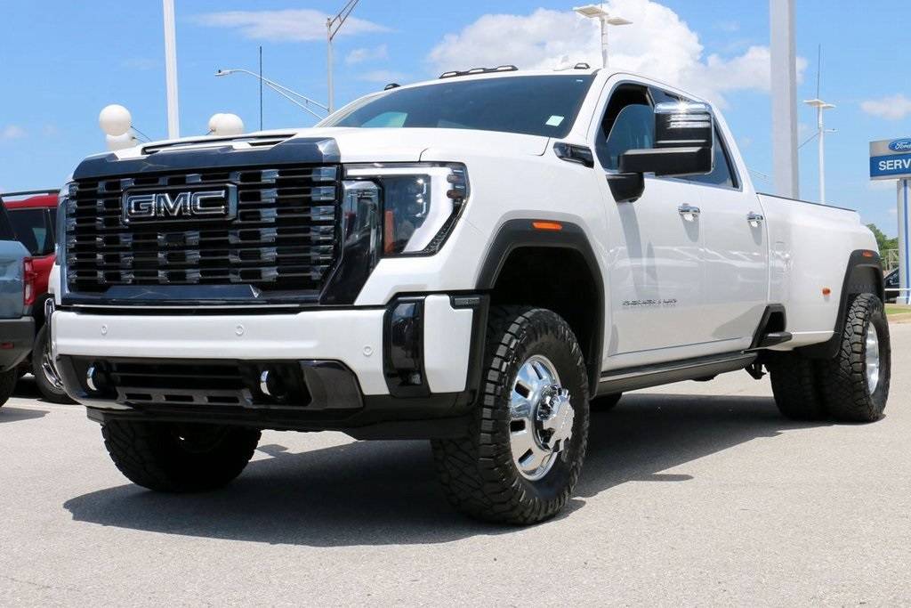 2024 GMC Sierra 3500HD Denali Ultimate — Pickup Truck — 50,066 mi — Oklahoma City, OK