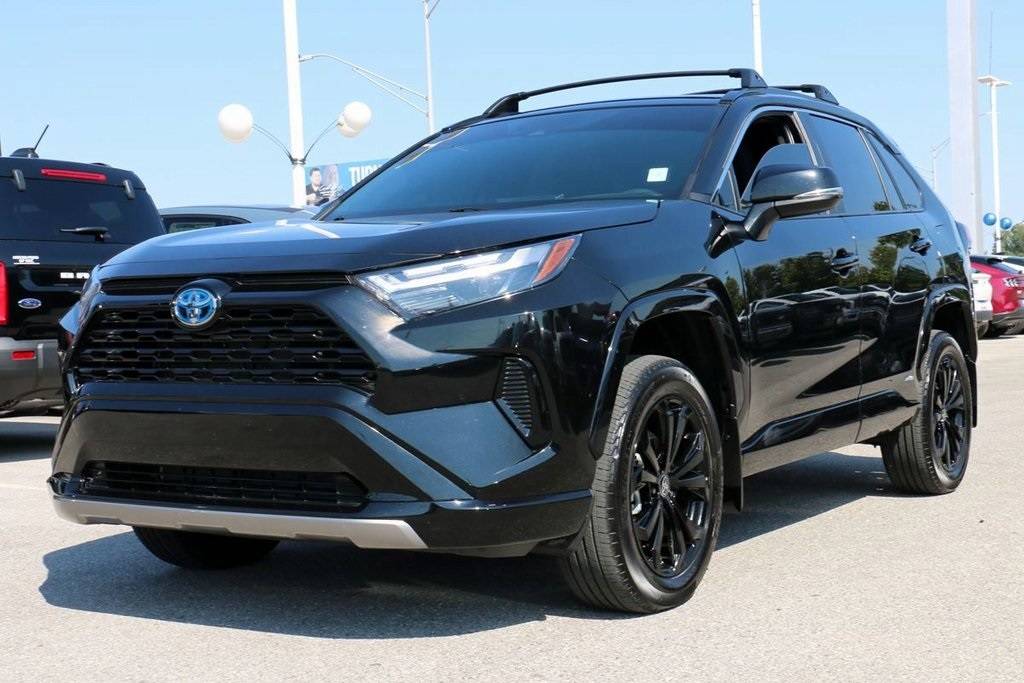 2024 Toyota RAV4 Hybrid SE — SUV — 32,100 mi — Oklahoma City, OK
