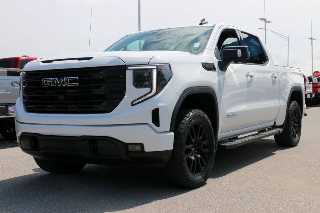 2023 GMC Sierra 1500 Elevation — Pickup Truck — 39,632 mi — Oklahoma City, OK