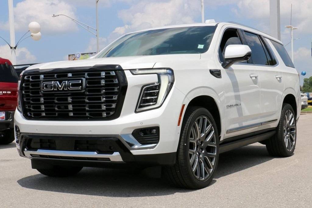 2025 GMC Yukon Denali Ultimate — SUV — 5,085 mi — Oklahoma City, OK