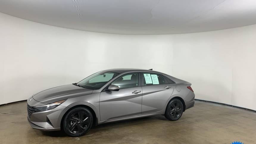 2022 Hyundai Elantra SEL — Sedan — 17,657 mi — Peoria, IL