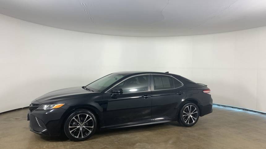 2020 Toyota Camry SE — Sedan — 73,888 mi — Peoria, IL